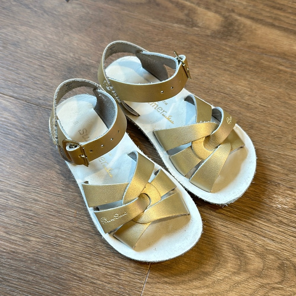 Sun-San Saltwater sandals size 8